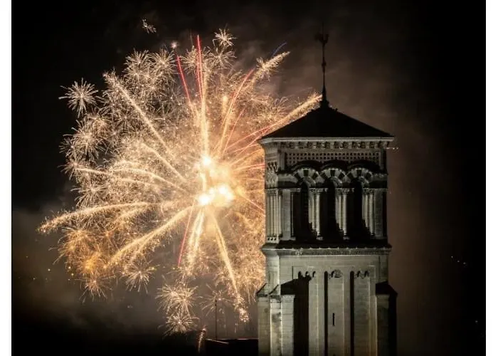 Hyper Centre De - Studette 47 Valence (Drome)